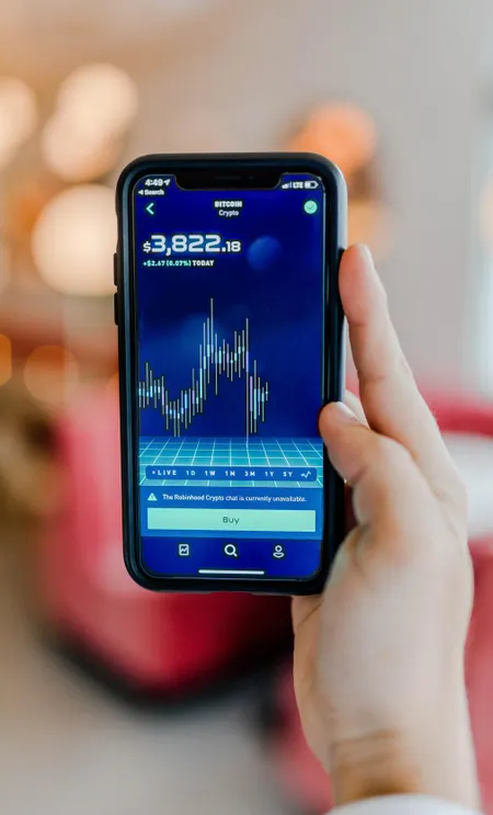 A la date du 8 juillet 2020, l'action de Boohoo avait fondu de 42% en 3 jours selon Ouest France | © Austin Distel