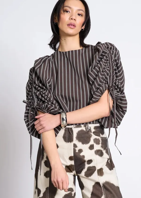 Blouse manches bouffantes en coton bio | rayé marron "Nibs - mud striped", Jan'n June
