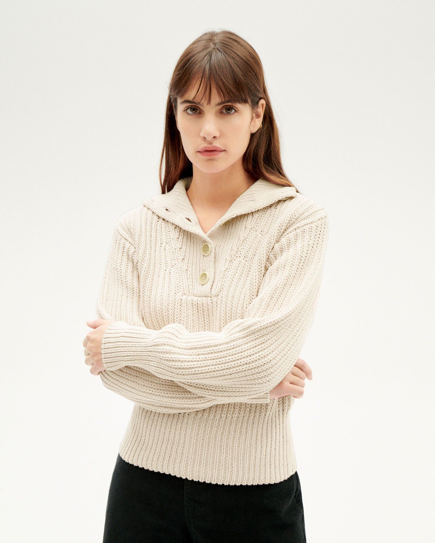 Lockerer Pullover mit hohem Kragen aus recycelten Materialien | Weiß "white susi knitted sweater", Thinking Mu, Foto 1
