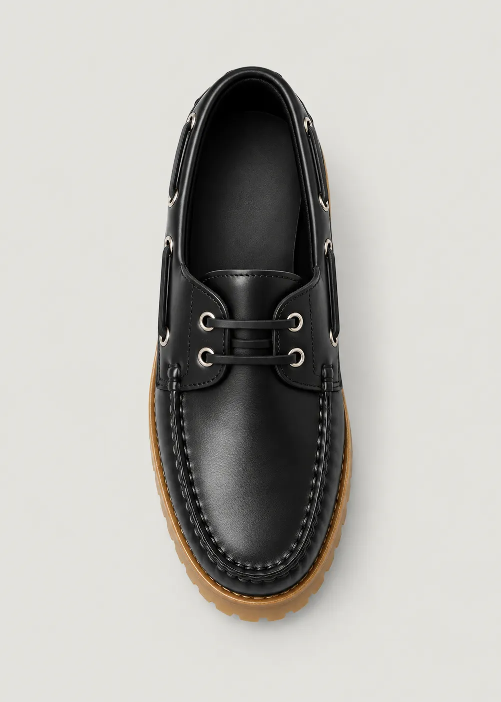 Chaussures bateau en cuir certifié | noir "ollie boat shoe - black polido leather / gum sole", Garment Project, photo 2