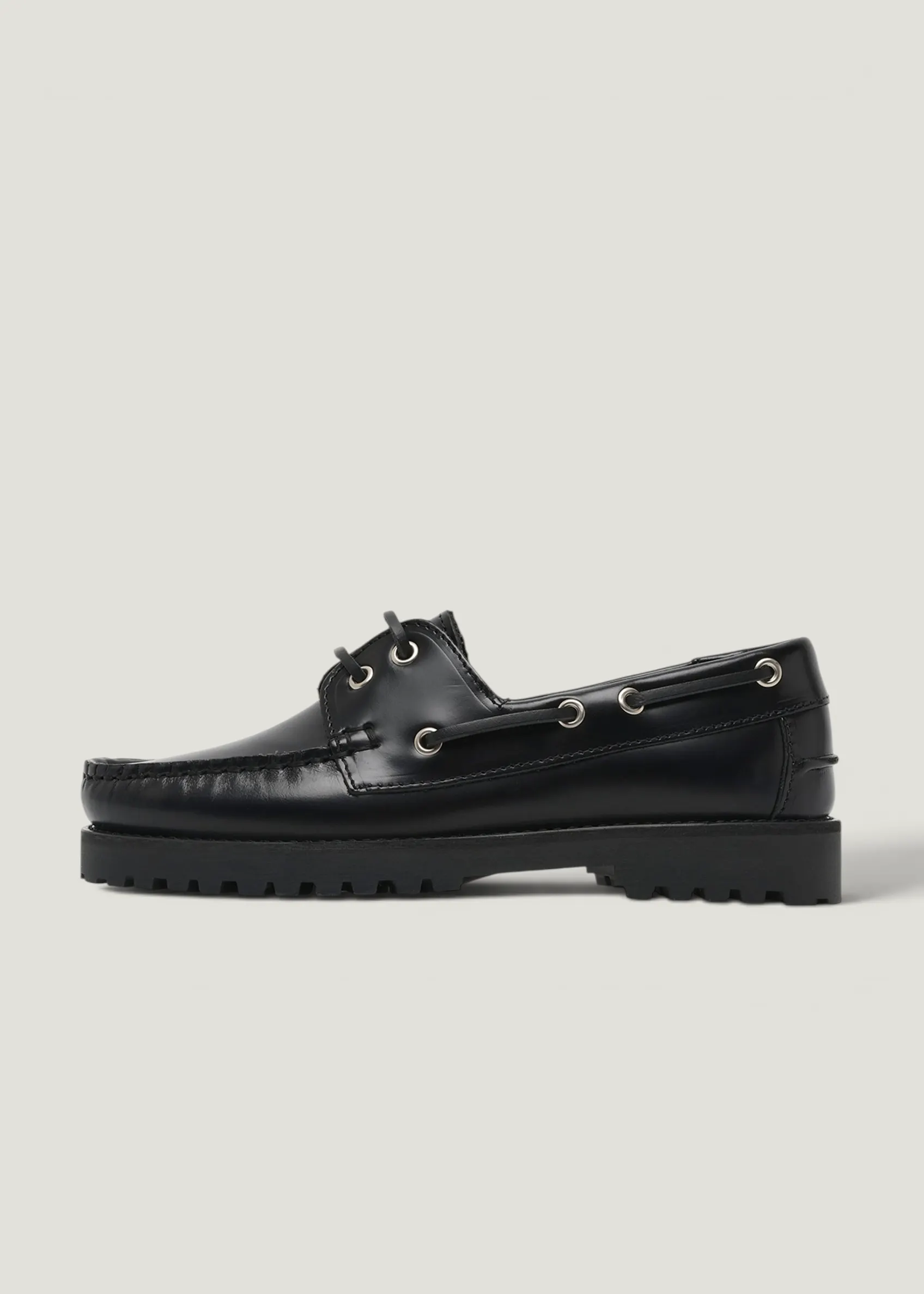 Chaussures bateau en cuir certifié | noir "ollie boat shoe - black polido leather", Garment Project, photo 1
