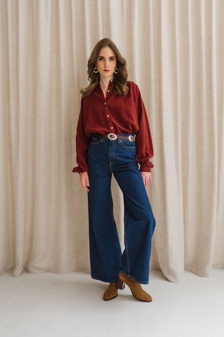 Jean évasé en coton bio et recyclé | bleu foncé "sara high loose stone indigo" - Mud Jeans