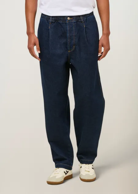 Jean large en coton bio | bleu "dark clean denim luc pants", Thinking Mu, photo 2