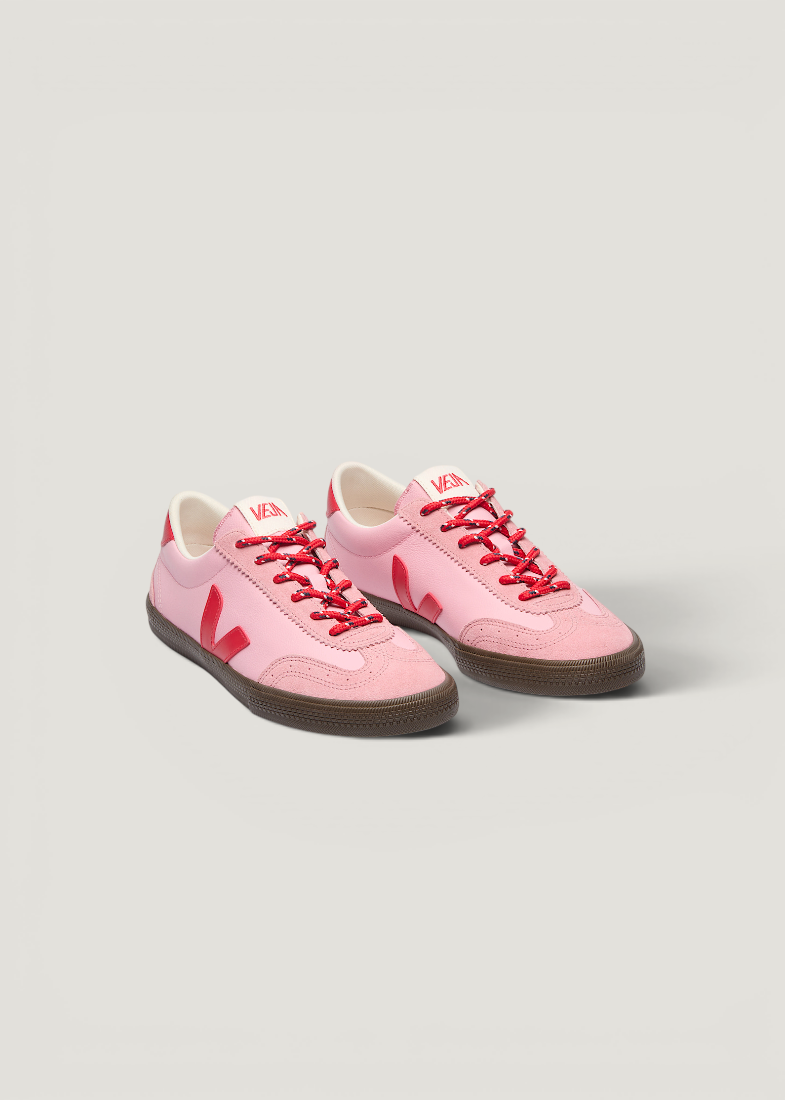 Baskets en cuir | rose "Volley o.t. - guimauve_pekin_eagle", Veja, photo 2