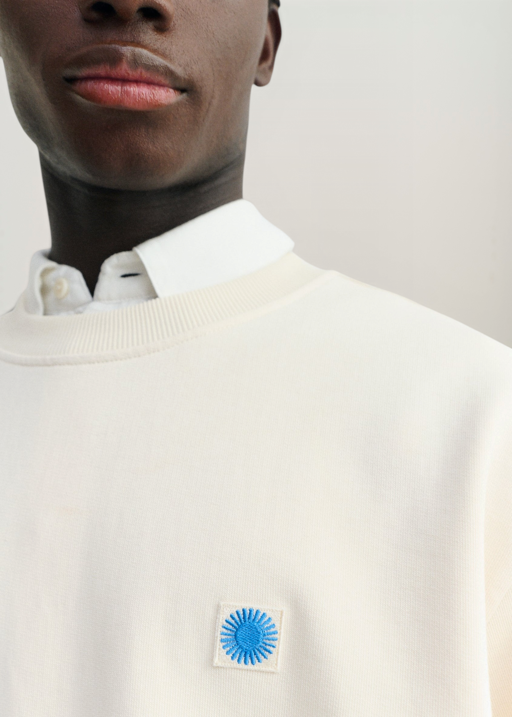 Sweatshirt aus Bio-Baumwolle | Ecru "sol contrast pannacota leon sweatshirt", Thinking Mu, Foto 3