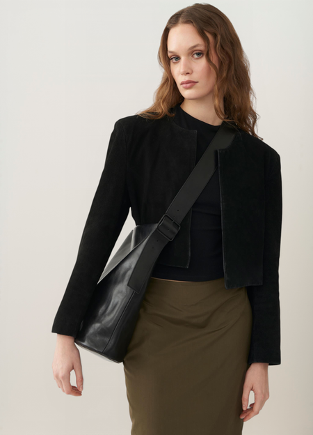 Sac bandoulière en cuir certifié | noir "stockholm" - Vagabond