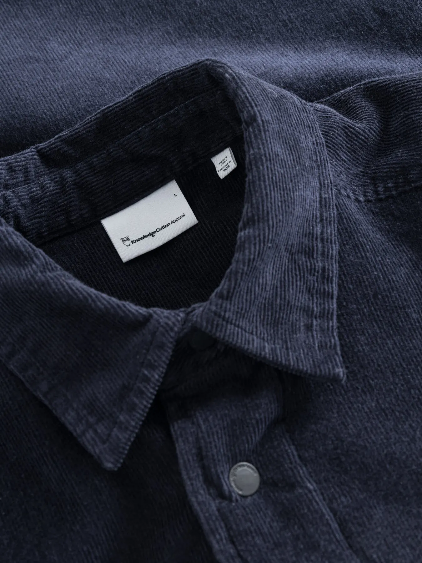Blouson velours en coton bio et matière recyclée | marine "corduroy overshirt night sky", Knowledge Cotton Apparel, photo 4