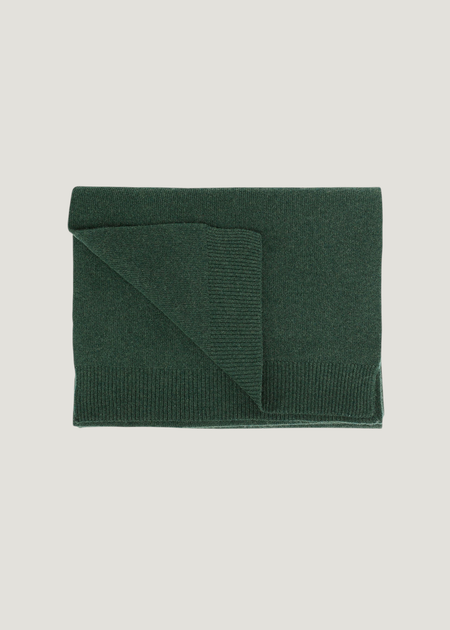 Schal aus recycelter Merinowolle | Grün "Merino wool scarf - emerald green", Colorful Standard, Foto 2