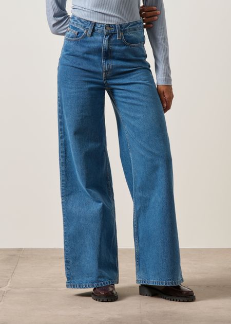 Jean évasé coton bio et recyclé | bleu "sara high loose - stone vintage" - Mud Jeans