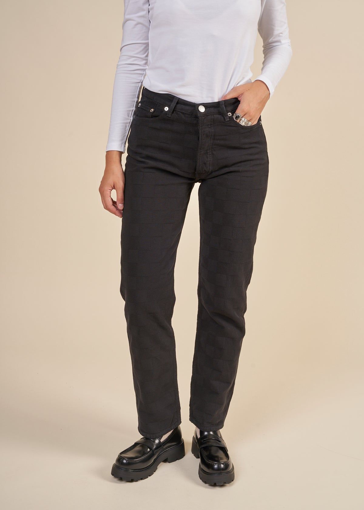 Schwarze Jacquard-Jeans mit geradem Schnitt aus Bio-Baumwolle - susan jeans black od check, Samsoe Samsoe, Foto 1