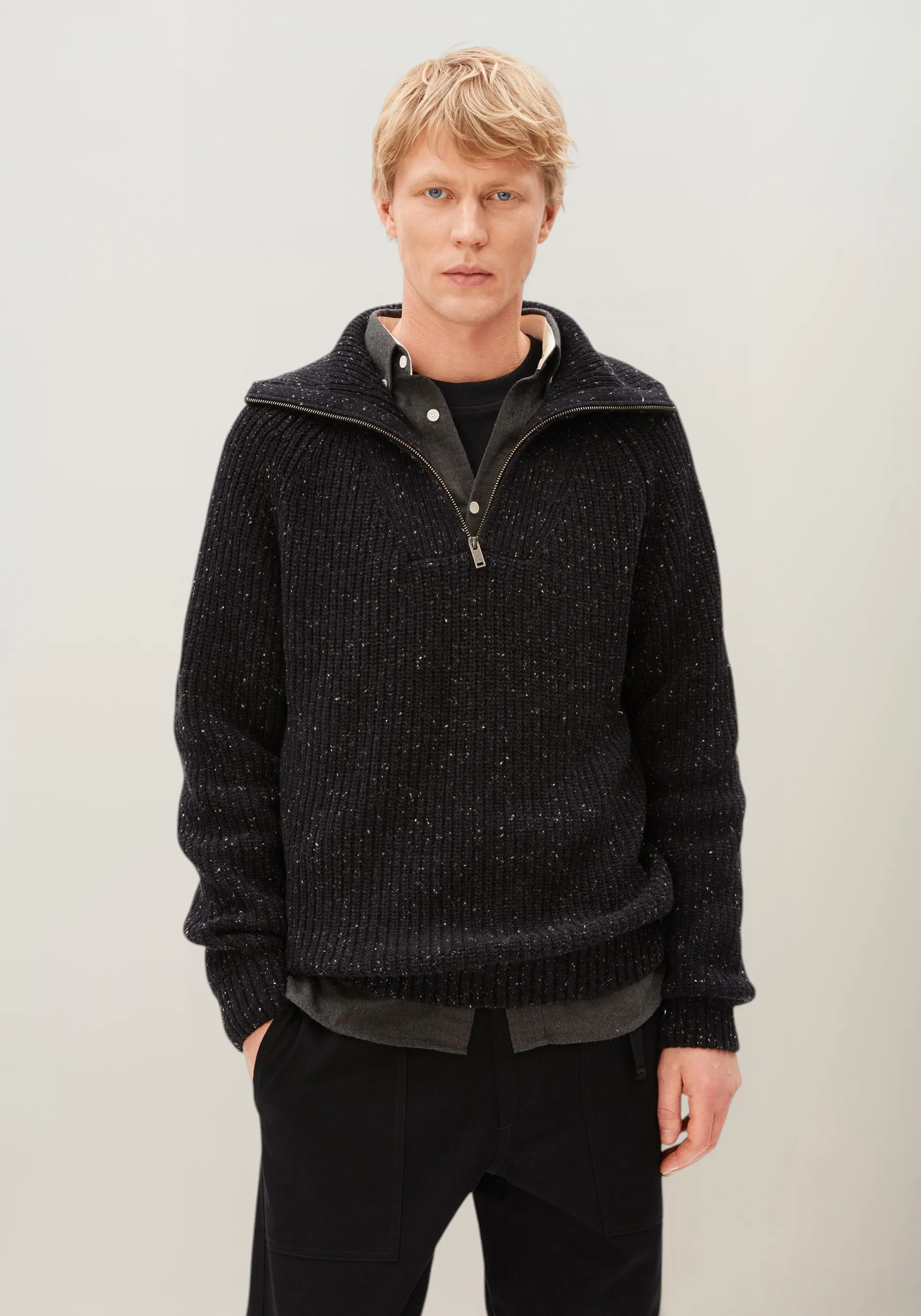 Pull col zippé en coton bio et en laine recyclée | noir "Tweed knit troyer - black", Armedangels, photo 1