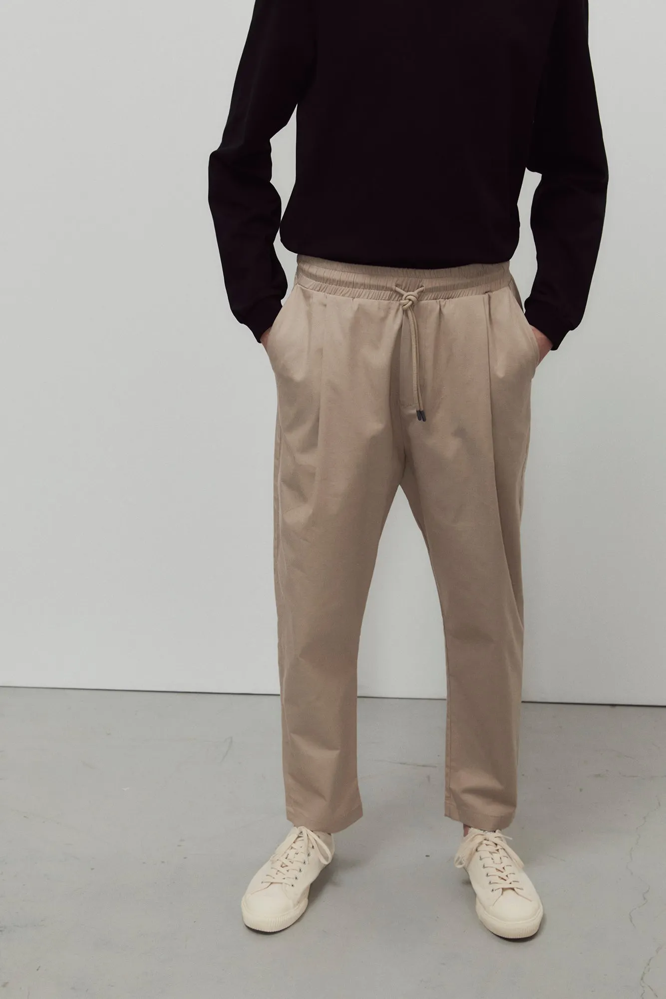 Pantalon droit en coton bio | taupe "smart pants cotton", Unfeigned, photo 2