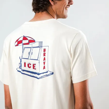 7 marques de t-shirts bio à connaître pour un dressing plus responsable