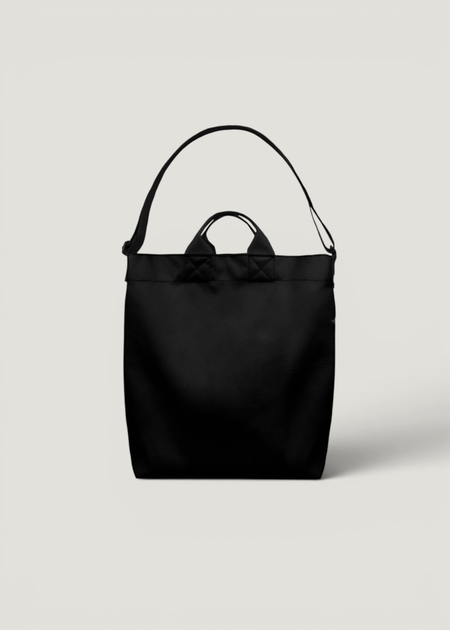 Sac tote/bandoulière 19l en matière recyclée | noir "ground shopper bag - black", Sandqvist, photo 3
