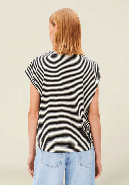 T-shirt en coton bio | noir et écru "Slub jersey stripe t-shirt - black-oatmilk" - Armedangels