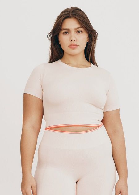 T-shirt maintien léger en ecovero | rose "luxe touch crop tee apricot"