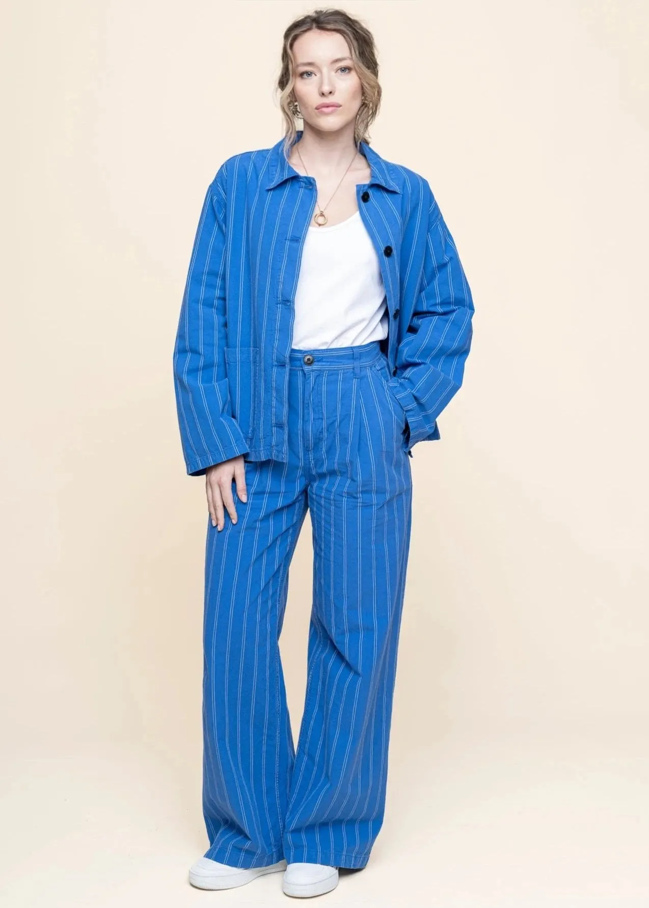 Pantalon ample rayé en coton bio | bleu "gullan striped workwear pants - blue/offwhite", Nudie Jeans, photo 1