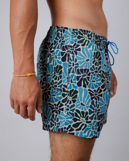 Short de bain en matière recyclée | bleu "spring swimwear beige white" - Brava Fabrics