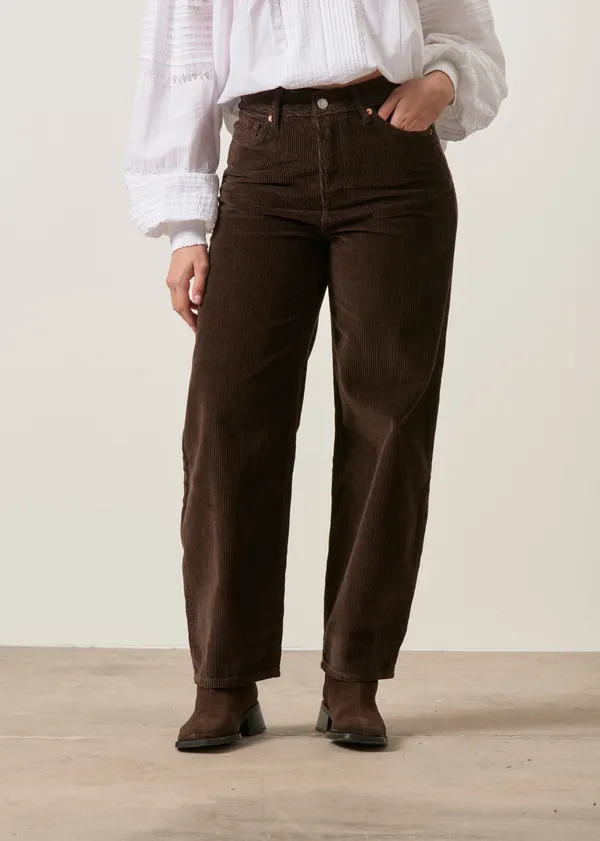 Pantalon ballon velours en coton bio | marron "Leila cord coffee bean cord", Kings of Indigo