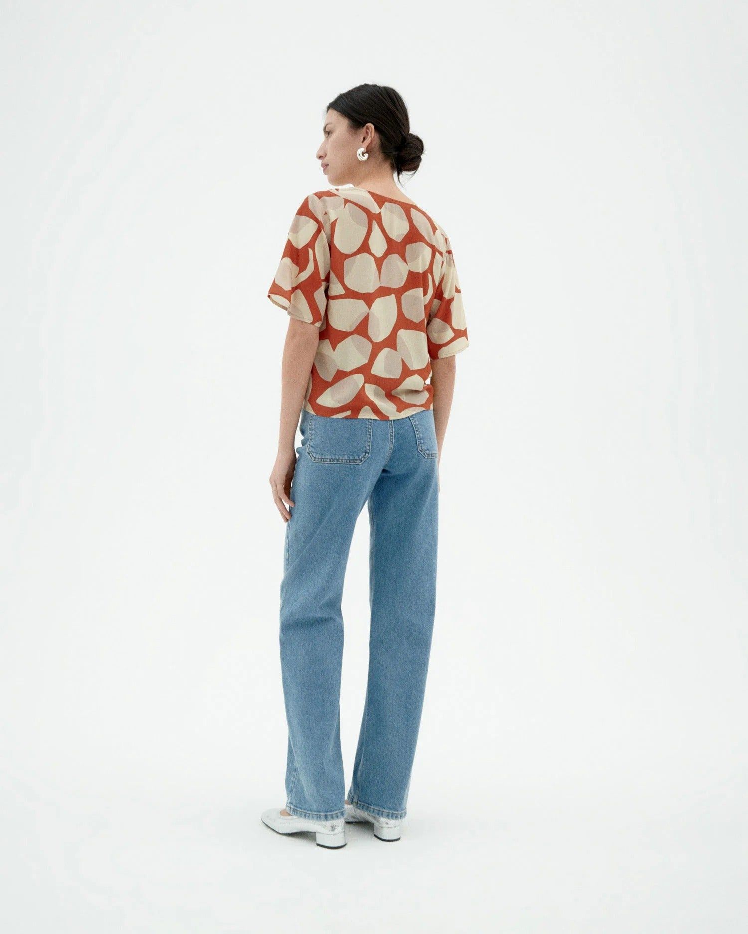 Blouse en ecovero | rouge "leaf light libelula blouse", Thinking Mu, photo 3