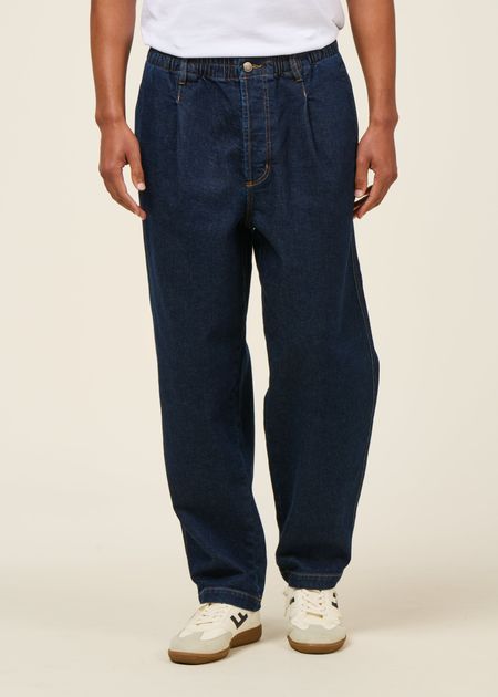 Jean large en coton bio | bleu "dark clean denim luc pants" - Thinking Mu