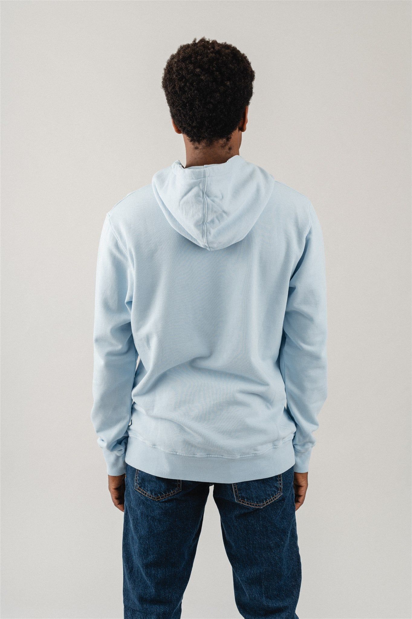 Hoodie aus Bio-Baumwolle | blau "polar blue", Colorful Standard, Foto 4