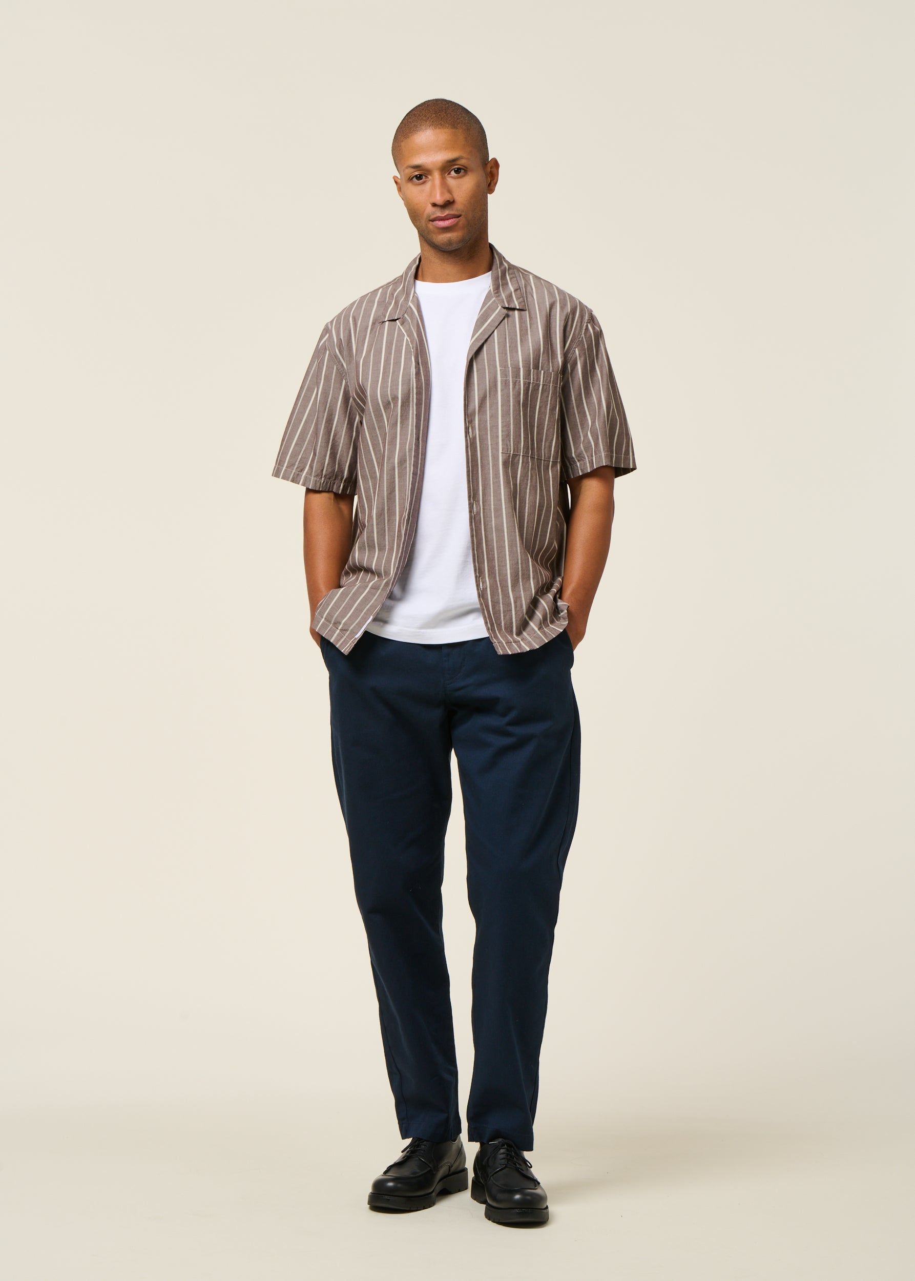 Kurzarmhemd aus Bio-Baumwolle | Gestreift "bowling shirt - brown stripe", Rotholz, Foto 4