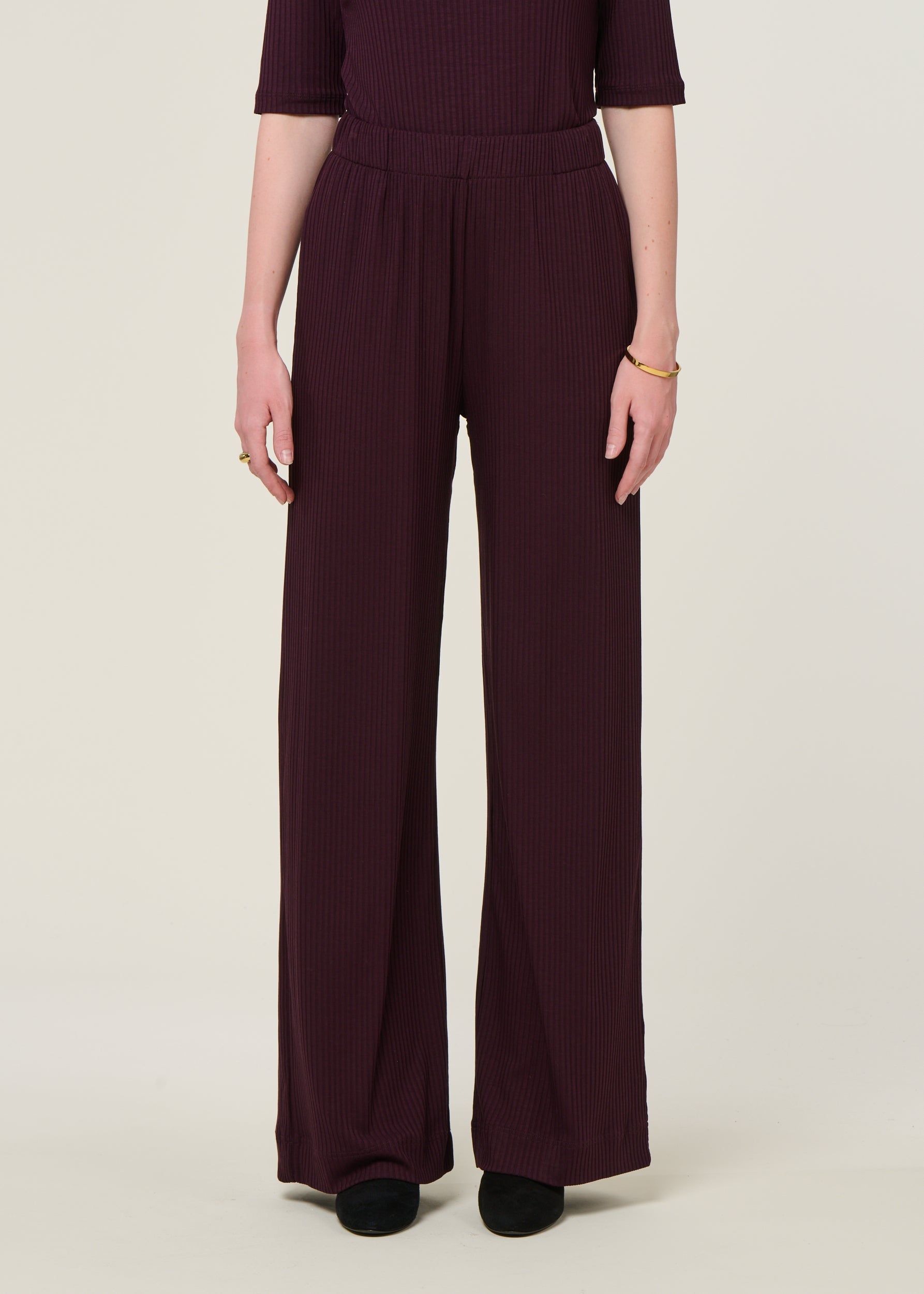 Pantalon ample fluide en tencel | aubergine "smilla - cherry lacquer", Jan'n June, photo 2