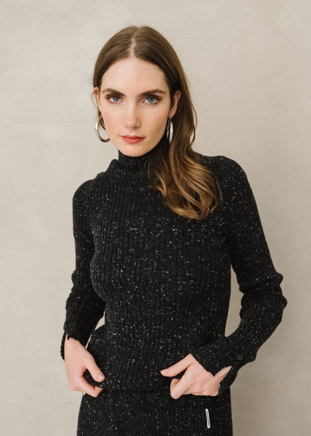 Pull côtelé en coton bio et laine | noir "alaania tweed - black-oatmilk", Armedangels, photo 1
