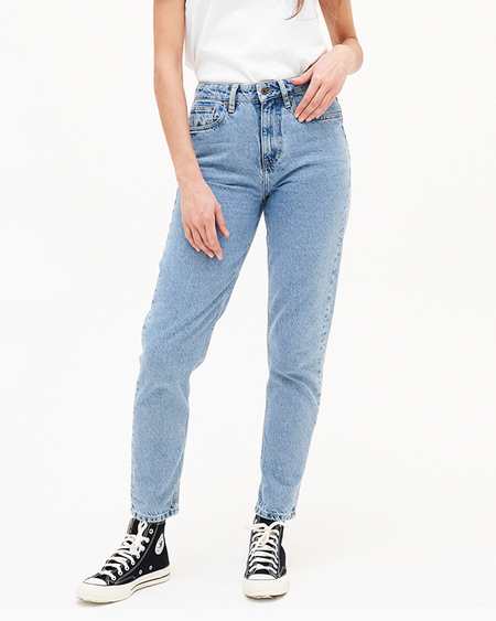 Jean mom en coton recyclé | bleu "nora loose tapered heritage blue light blue"