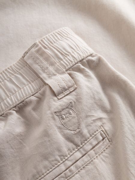 Pantalon léger beige en coton bio - loose slack pant light feather gray, Knowledge Cotton Apparel, photo 5