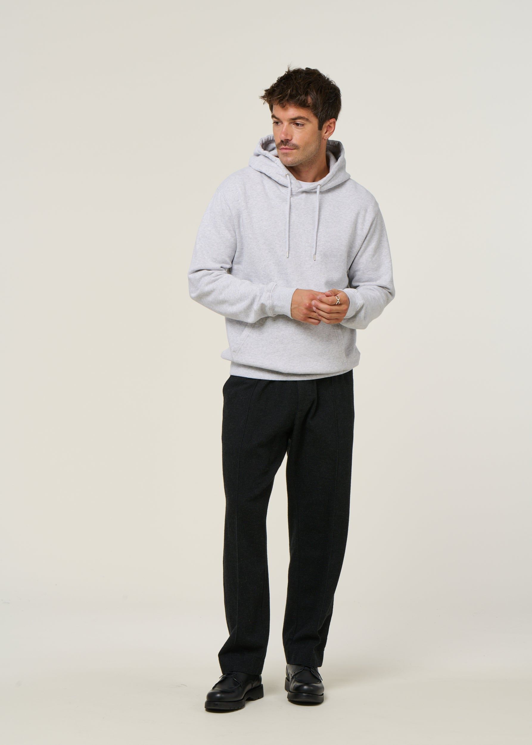 Sweat à capuche gris clair en coton bio - snow melange, Colorful Standard, photo 4
