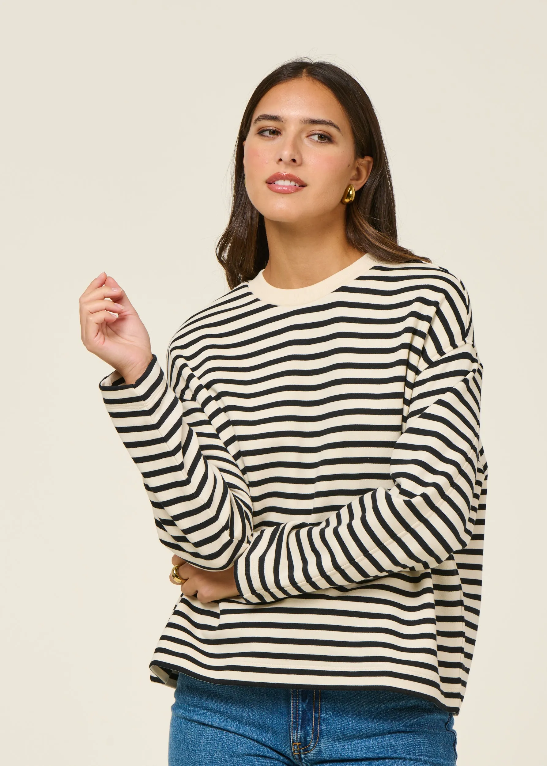 Sweat ample en coton bio | rayé noir et blanc "frankaa maarlen stripe undyed black", Armedangels, photo 1