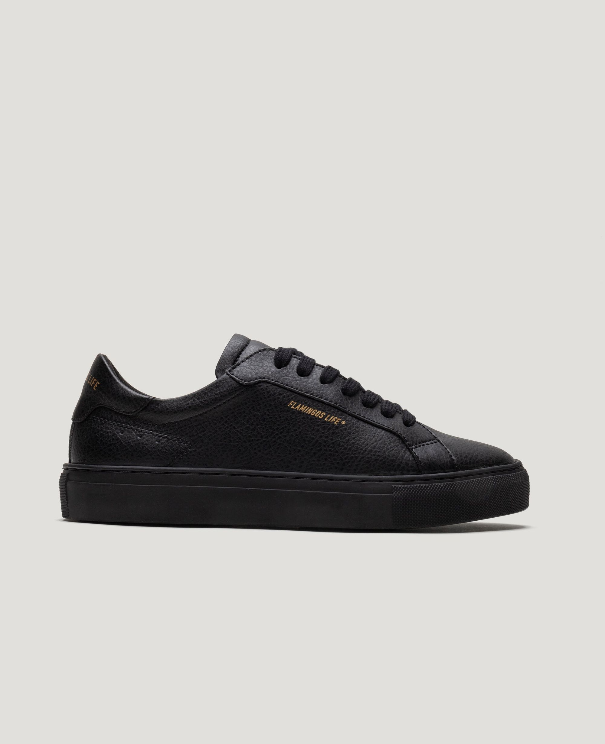 Baskets vegan en recyclé | noir "hampton court triple black", Flamingos Life, photo 1