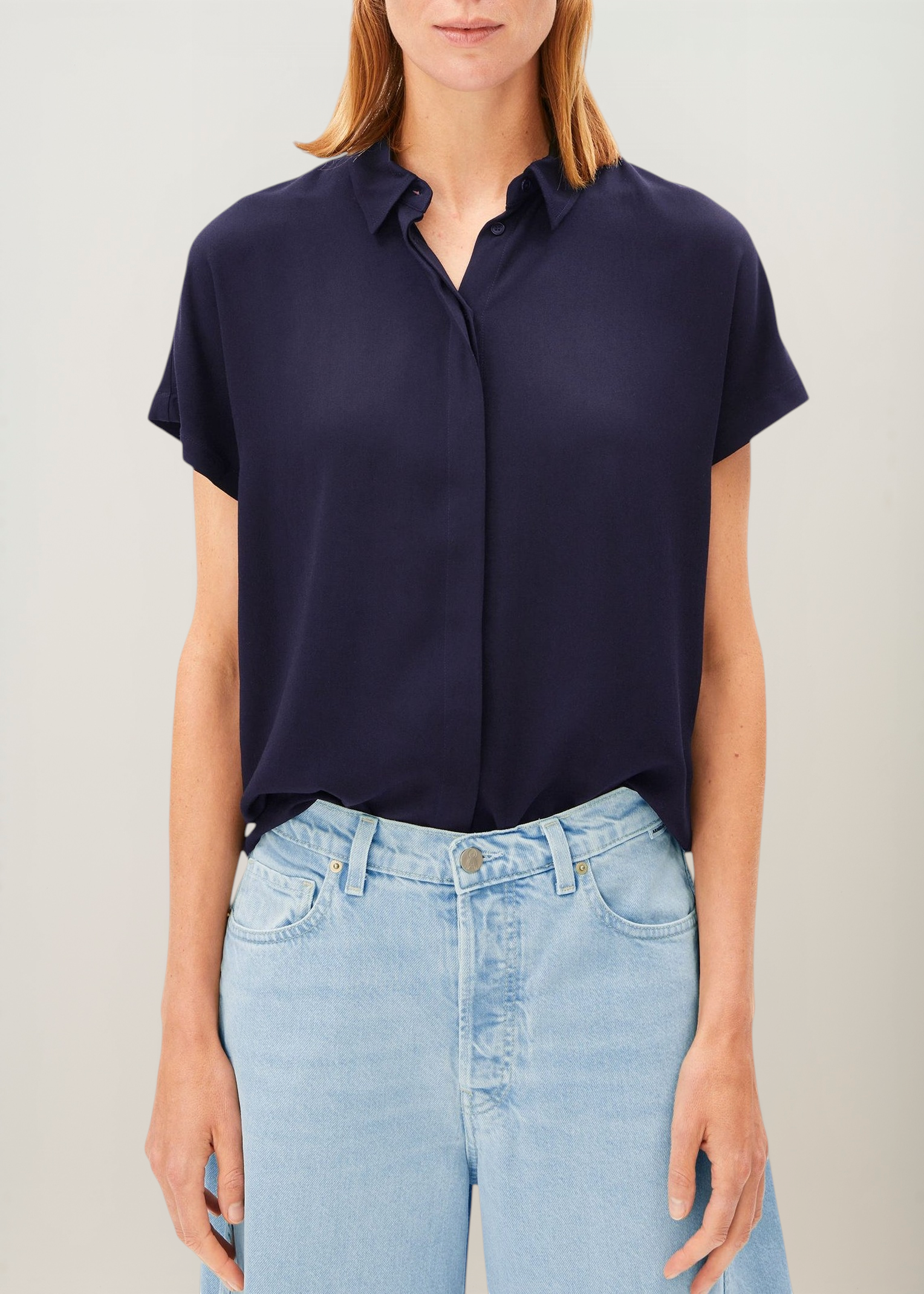 Chemisier fluide en ecovero | marine "Larisaana blouse tinted navy", Armedangels, photo 1