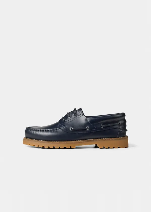 Chaussures bateau en cuir certifié | ollie boat shoe - navy leather, Garment Project