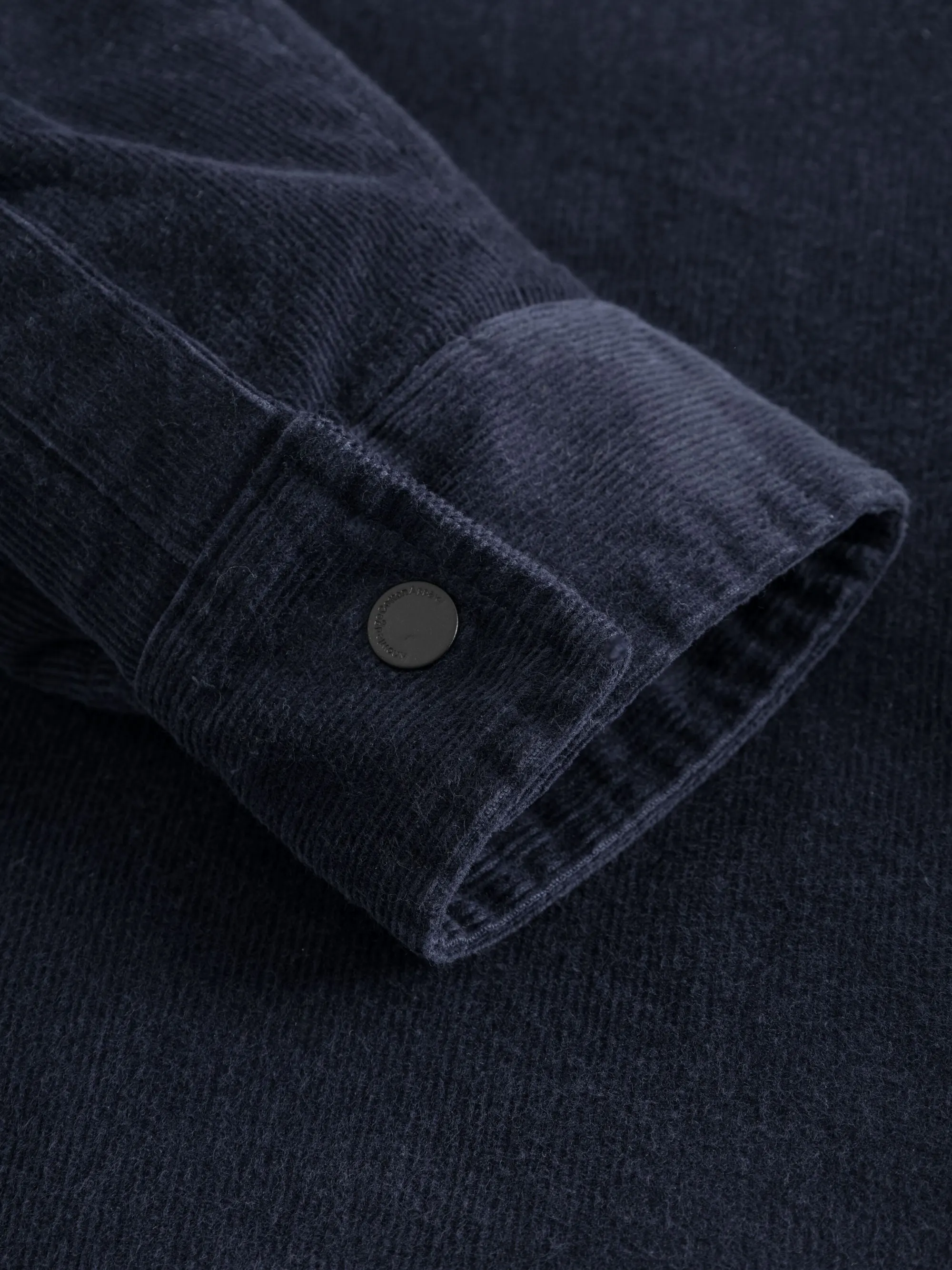Blouson velours en coton bio et matière recyclée | marine "corduroy overshirt night sky", Knowledge Cotton Apparel, photo 10