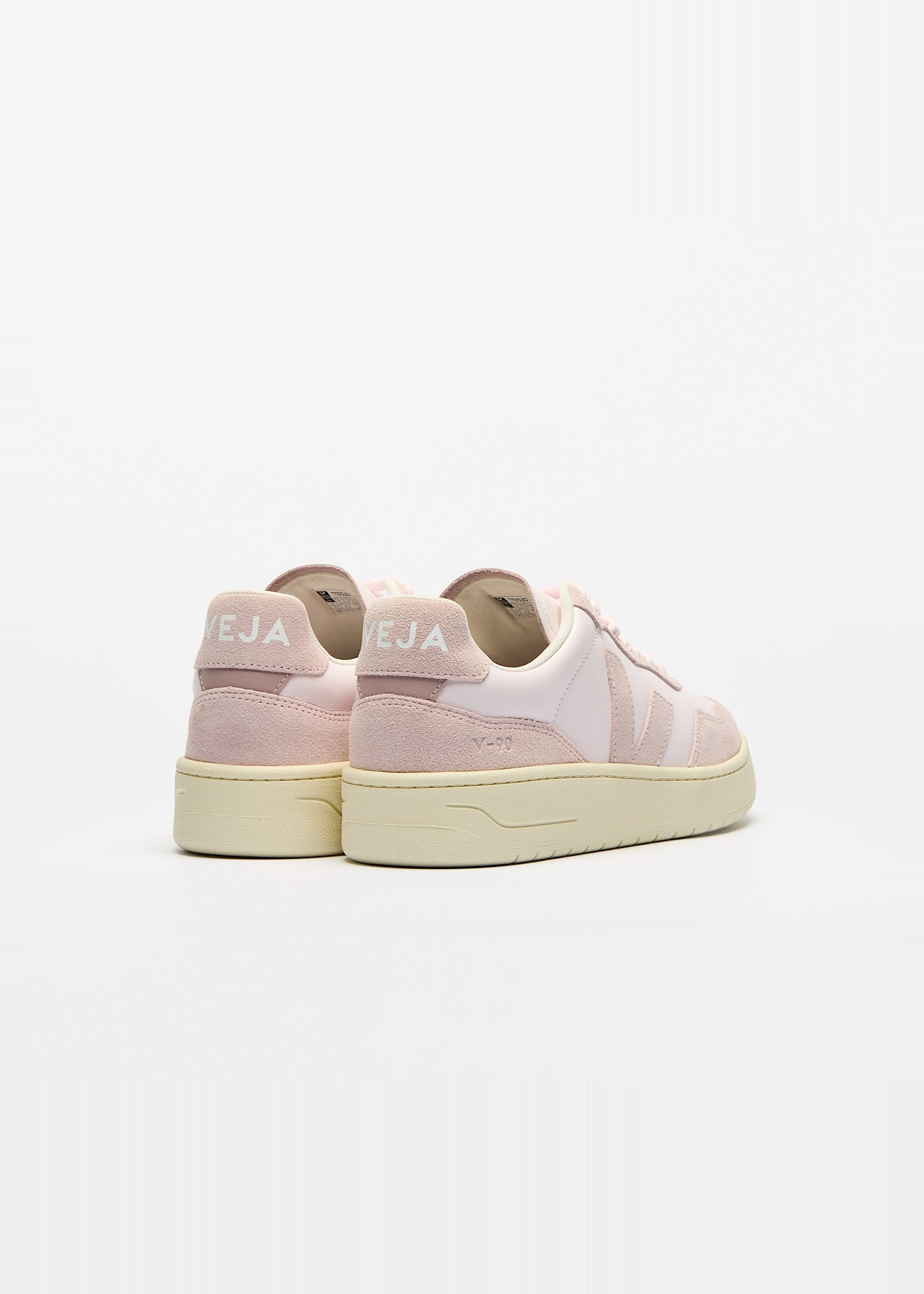 Sneaker aus Veloursleder und zertifiziertem Leder | Rosa "v-90 lassi petale", Veja, Foto 3