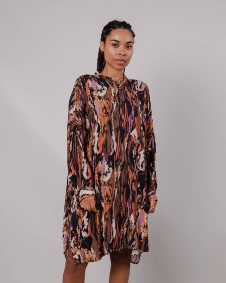 Gemustertes Langarmkleid aus ECOVERO | Mehrfarbig "etna oversize mao dress brown", Brava Fabrics, Foto 2