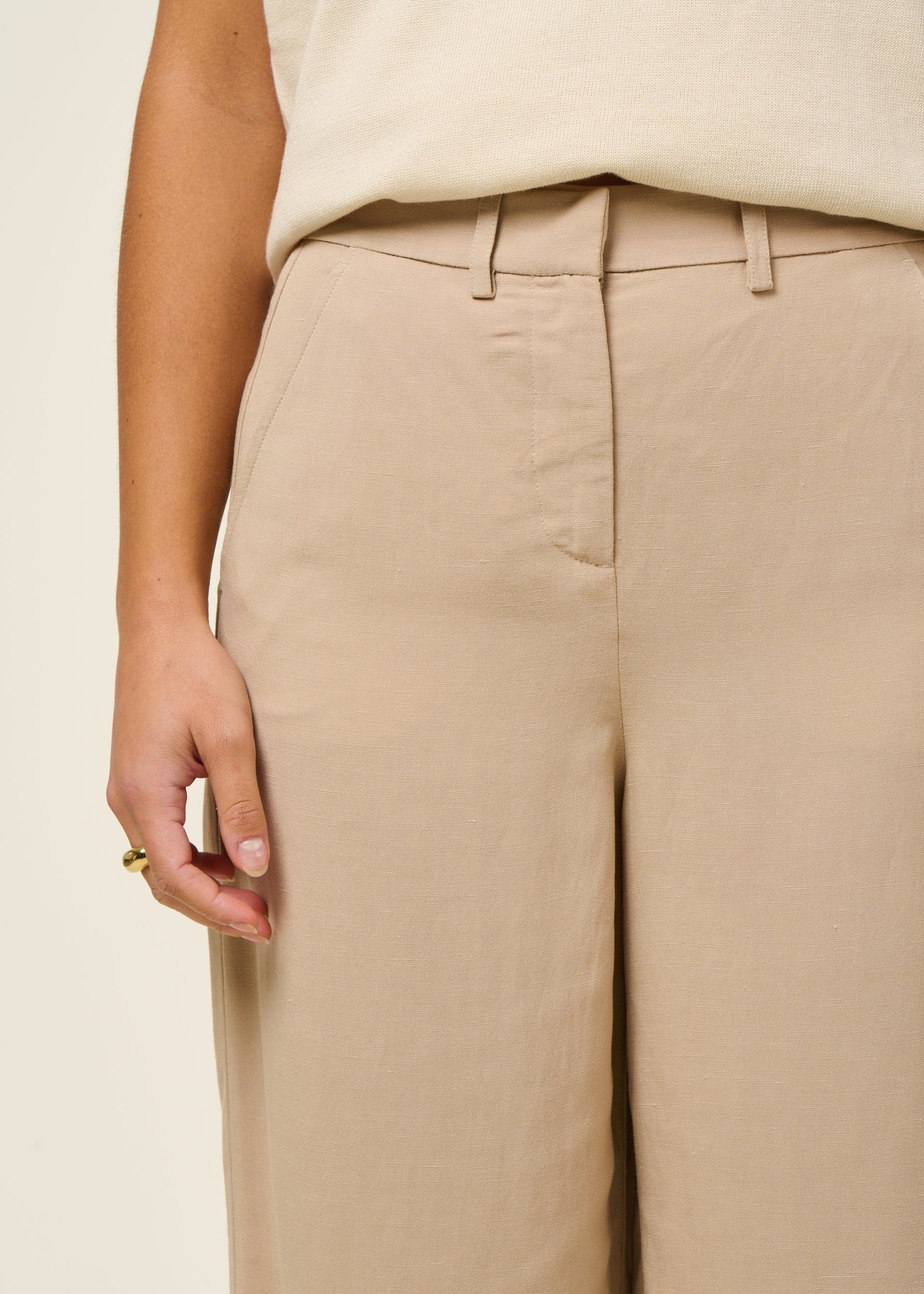 Pantalon 7/8 en lin bio | beige "caarunus lino pant - sandstone", Armedangels, photo 2