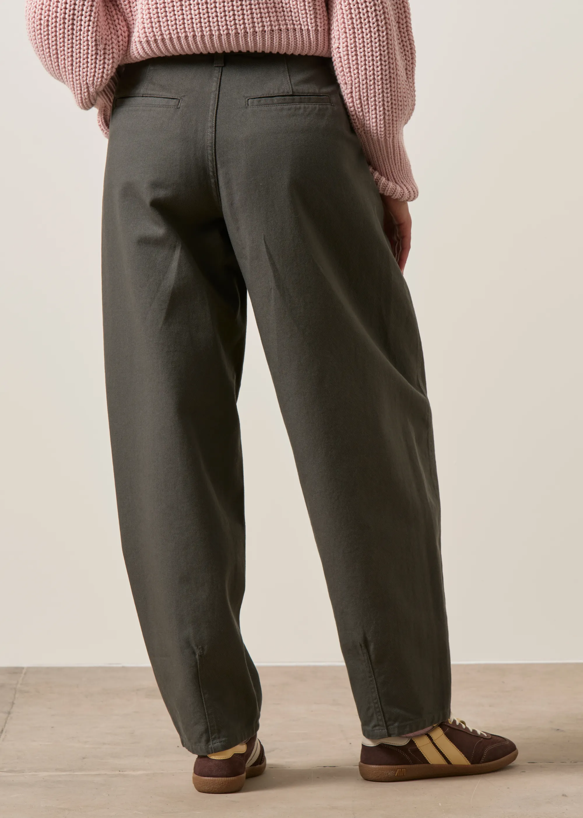 Pantalon ballon en coton bio | gris "Barrel-leg pant - washed grey", Rotholz, photo 2
