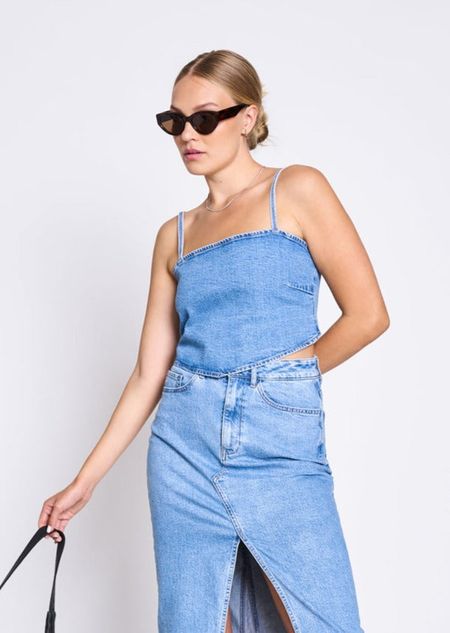 Top denim à bretelles en coton bio | bleu "sera light blue"