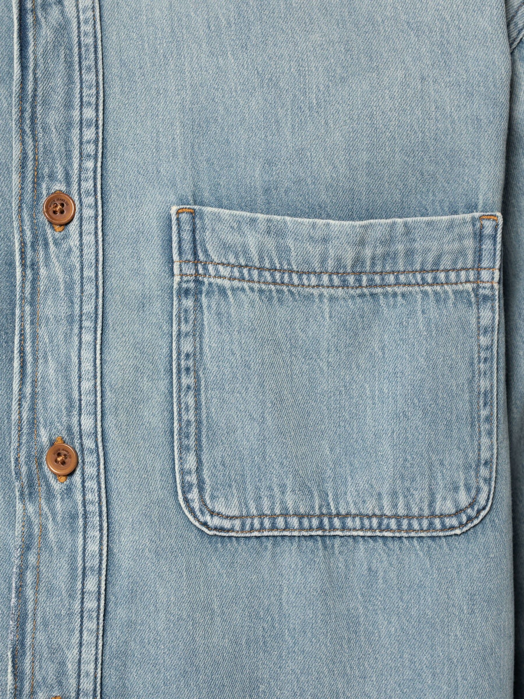 Chemise en denim bleu clair en coton bio - hebbe sundays denim, Nudie Jeans, photo 6