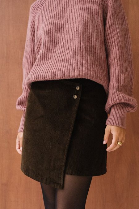 Jupe portefeuille velours en coton bio | chocolat "rosalind"