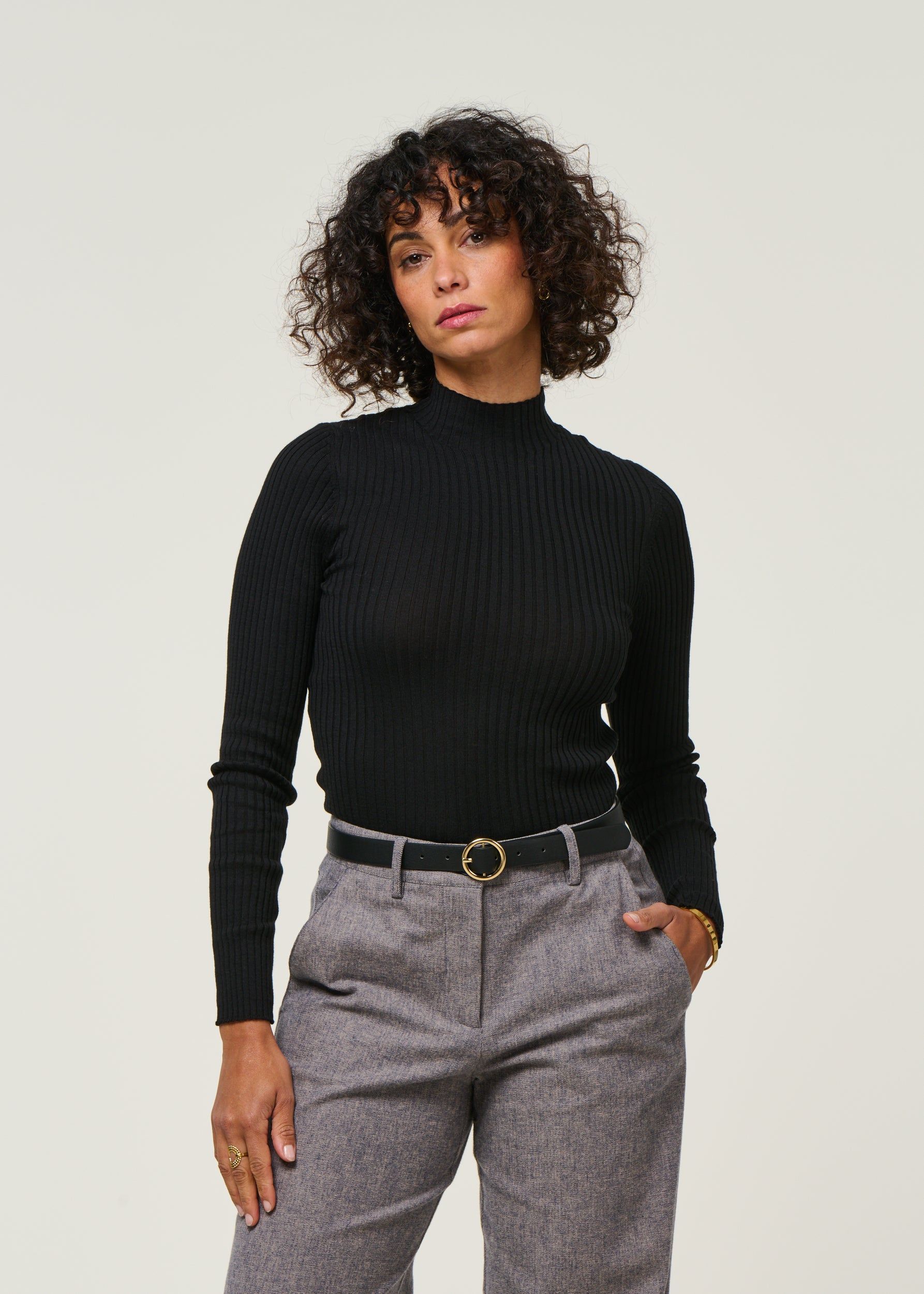 Sous-pull côtelé en coton bio | noir "alaania black", Armedangels, photo 3