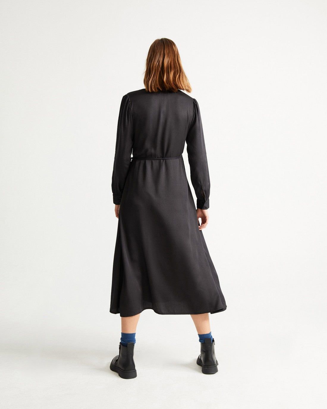Robe cache-coeur noire en tencel - camille black, Thinking Mu, photo 4