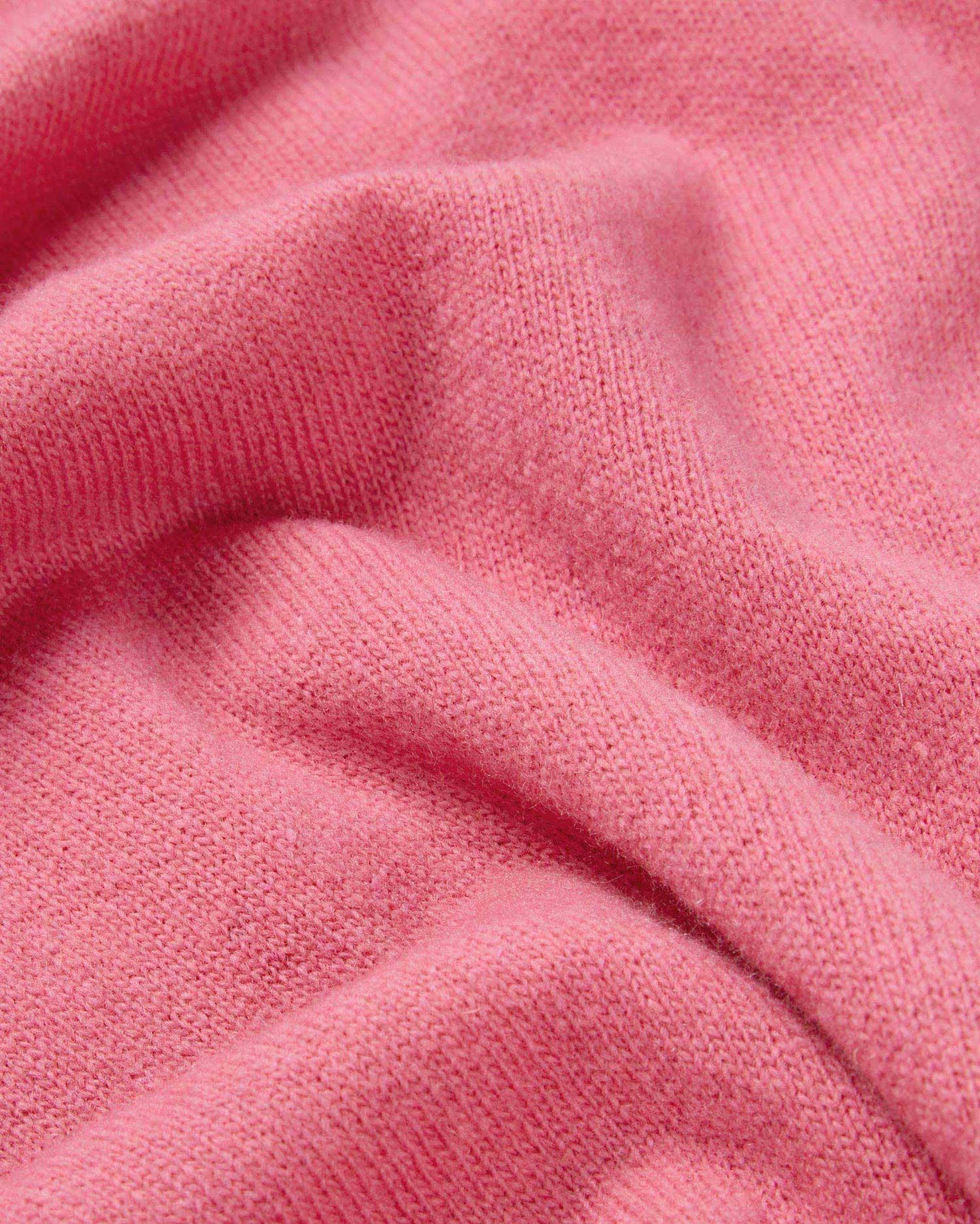 Pull col v en laine recyclée | rose "fuscia trash sheena knitted sweater", Thinking Mu, photo 5