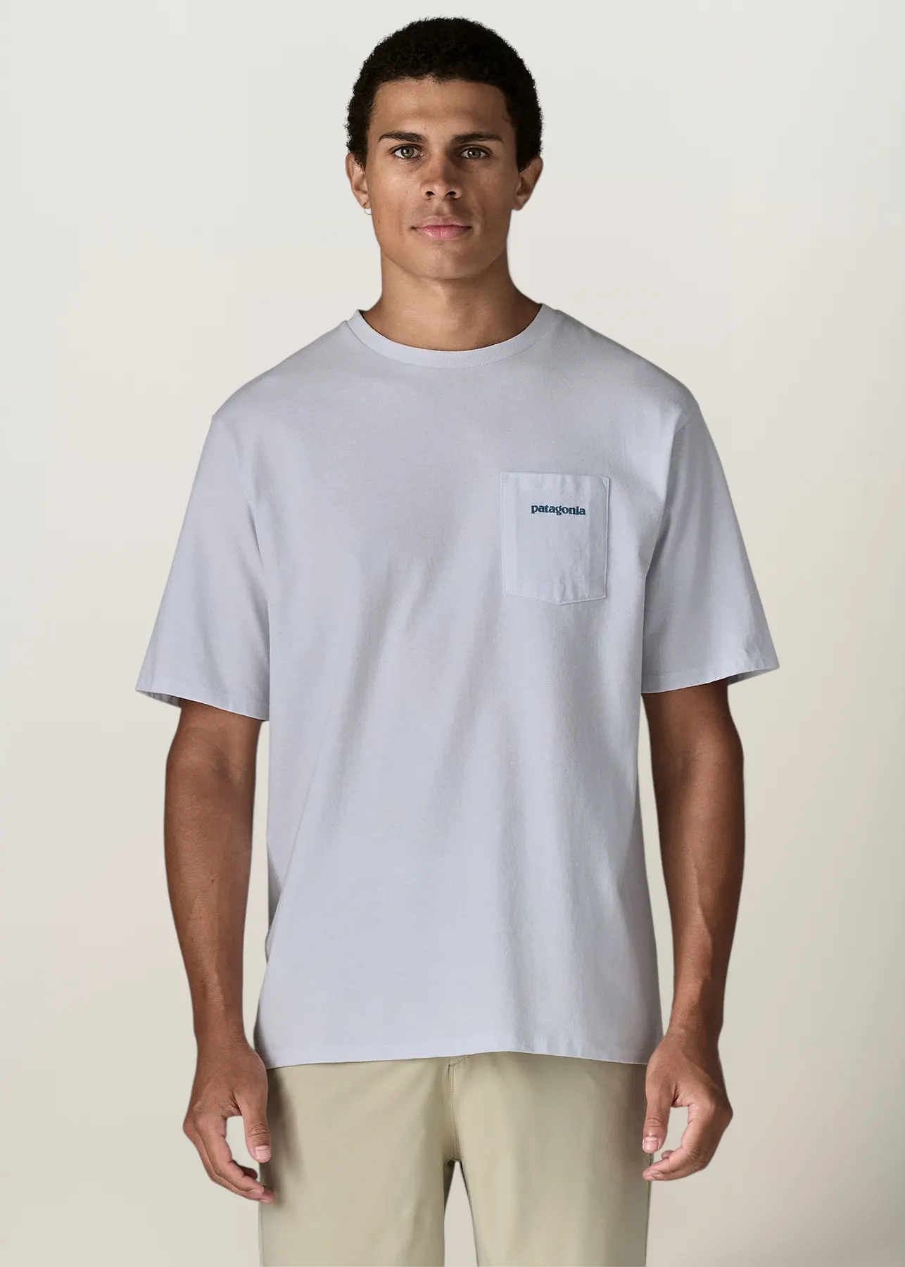 T-shirt à poche en matières recyclées | blanc "boardshort logo pocket responsibilitee - fbwi", Patagonia, photo 1