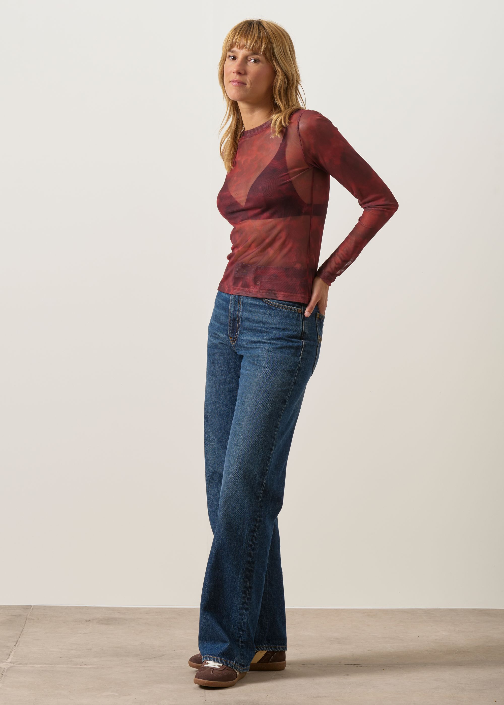 Transparentes Langarmtop aus recycelten Materialien | rot "Dora - carmine-curl", Jan'n June, Foto 3
