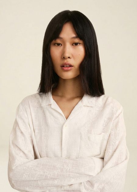 Chemise brodée en coton bio | blanc "Leisure shirt organic cotton - floral white" - Rotholz